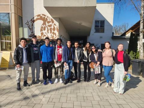 group picture at the zoo